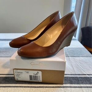 Jessica Simpson Wedges